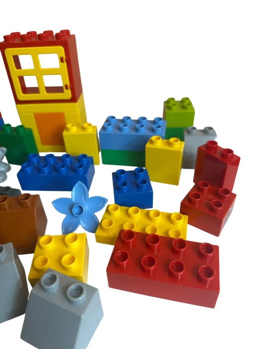 LEGO Duplo Large Lot of Building Bricks Cat Windows Baseplate Flower Etc.